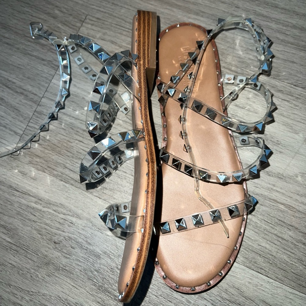 Sandals - Picture 2 of 3
